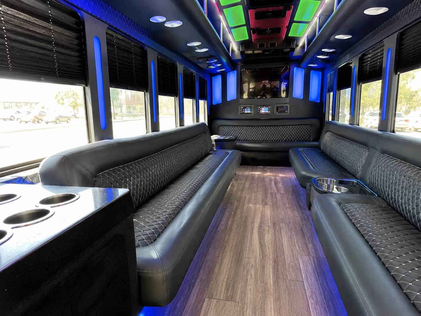 blog rent a bus to splash summit waterpark hero