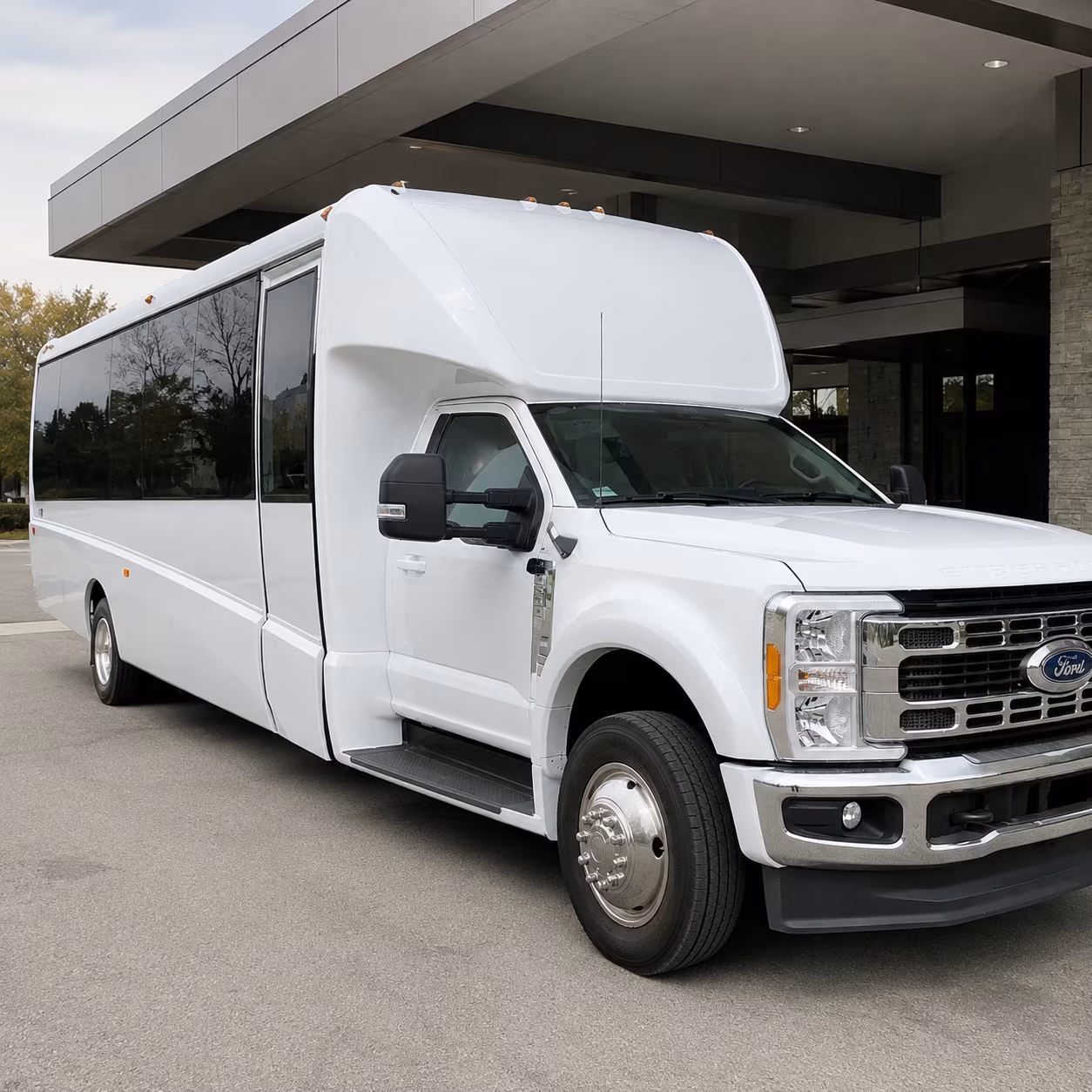 minibus rentals for outdoor amphitheatre concerts near orem