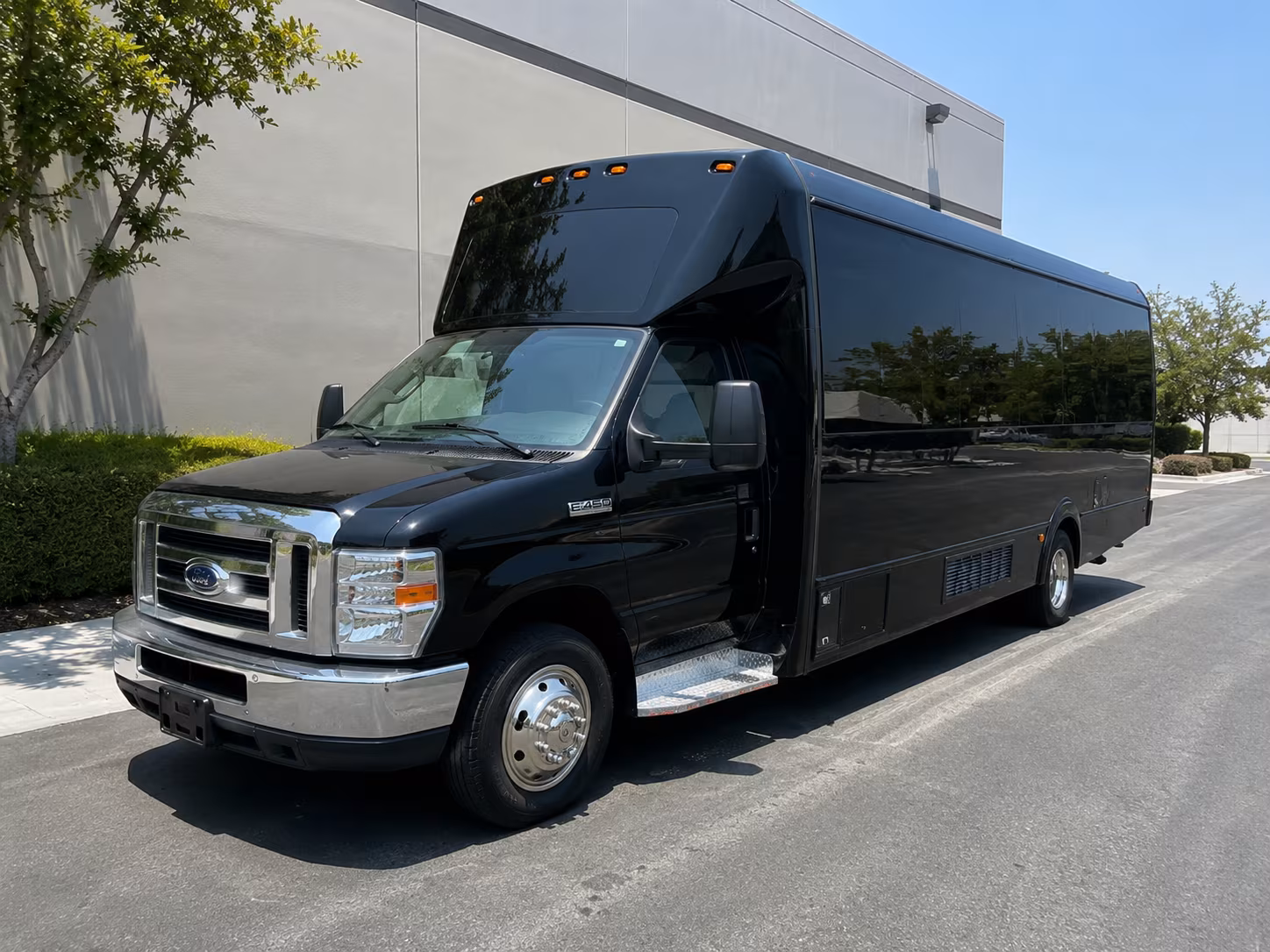 orem sundance mountain resort party bus rental