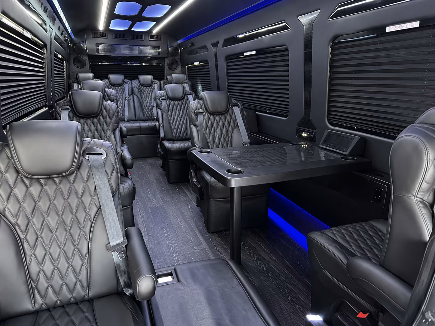 secure transportation for your next airport transfer 1