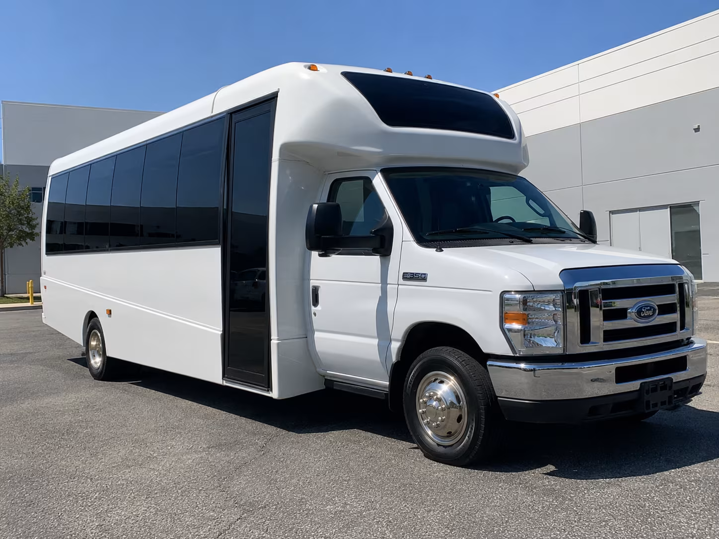 secure transportation for your next airport transfer 2