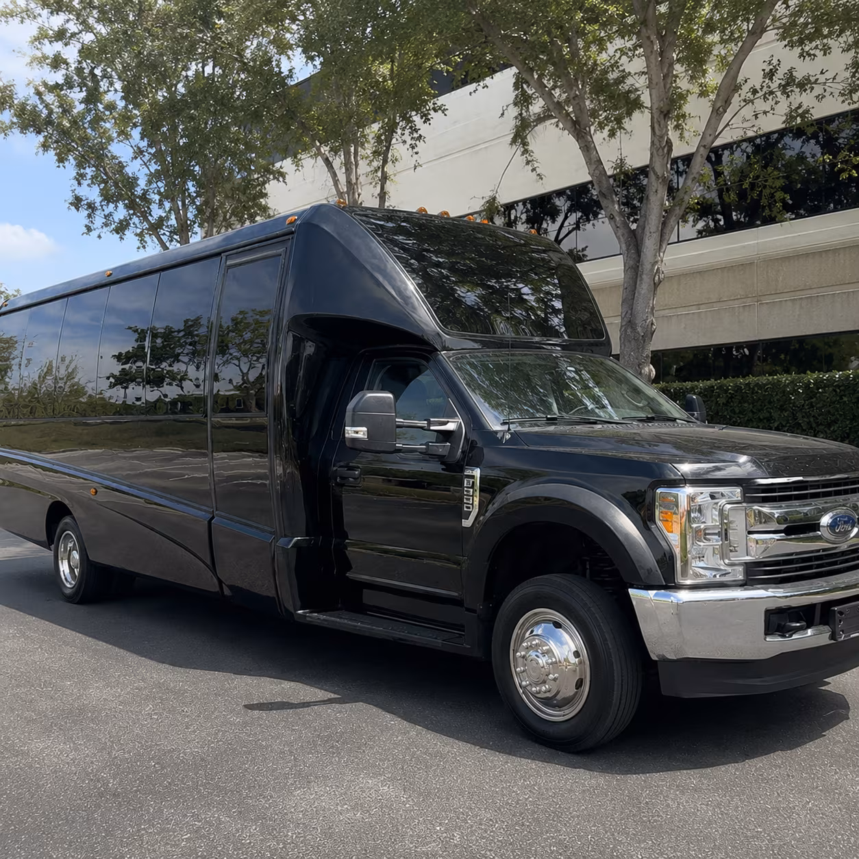 ski resort shuttle buses and mountain transportation from orem